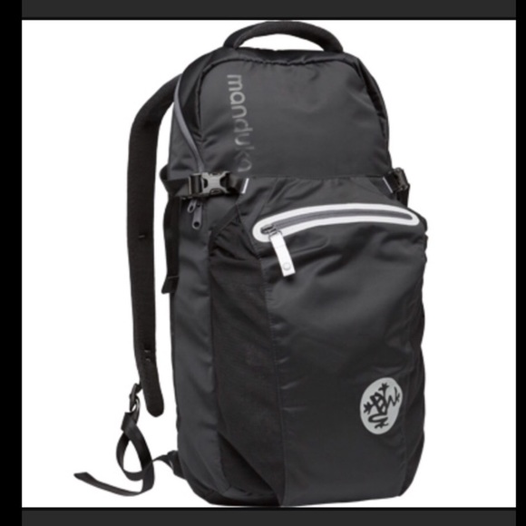 manduka Handbags - Manduka Go Free 2.0 Backpack